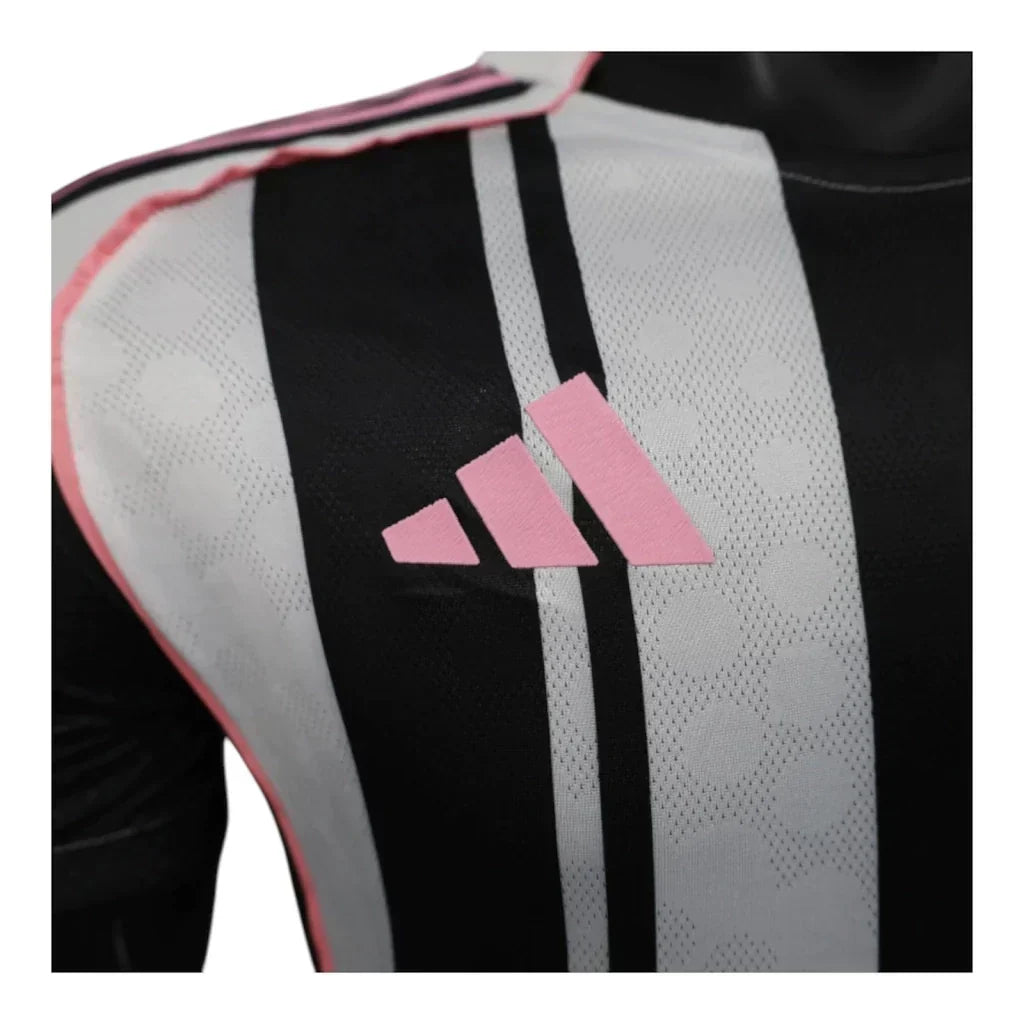 Juventus Home 25/26 Jersey - Player Version